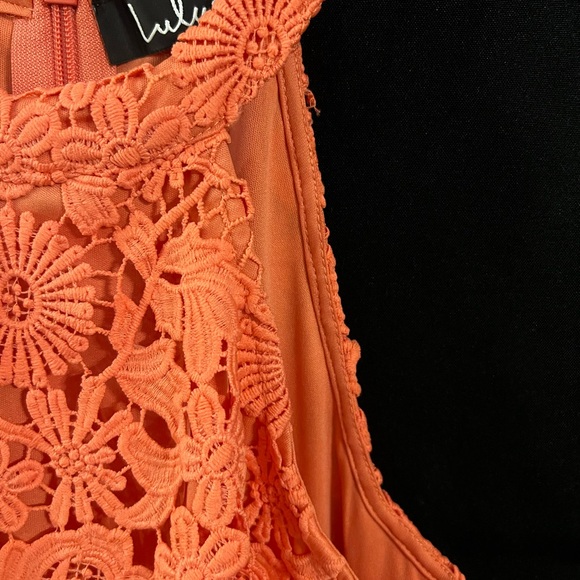 🍊 Lulus Orange Halter Lace Mini Dress | size Small - Picture 4 of 9
